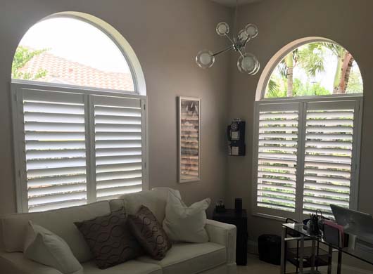 Shutters rear tilt